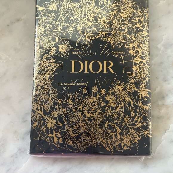 Authentic Christian Dior Carnet premium notebook. New with Tags. - Picture 4 of 4